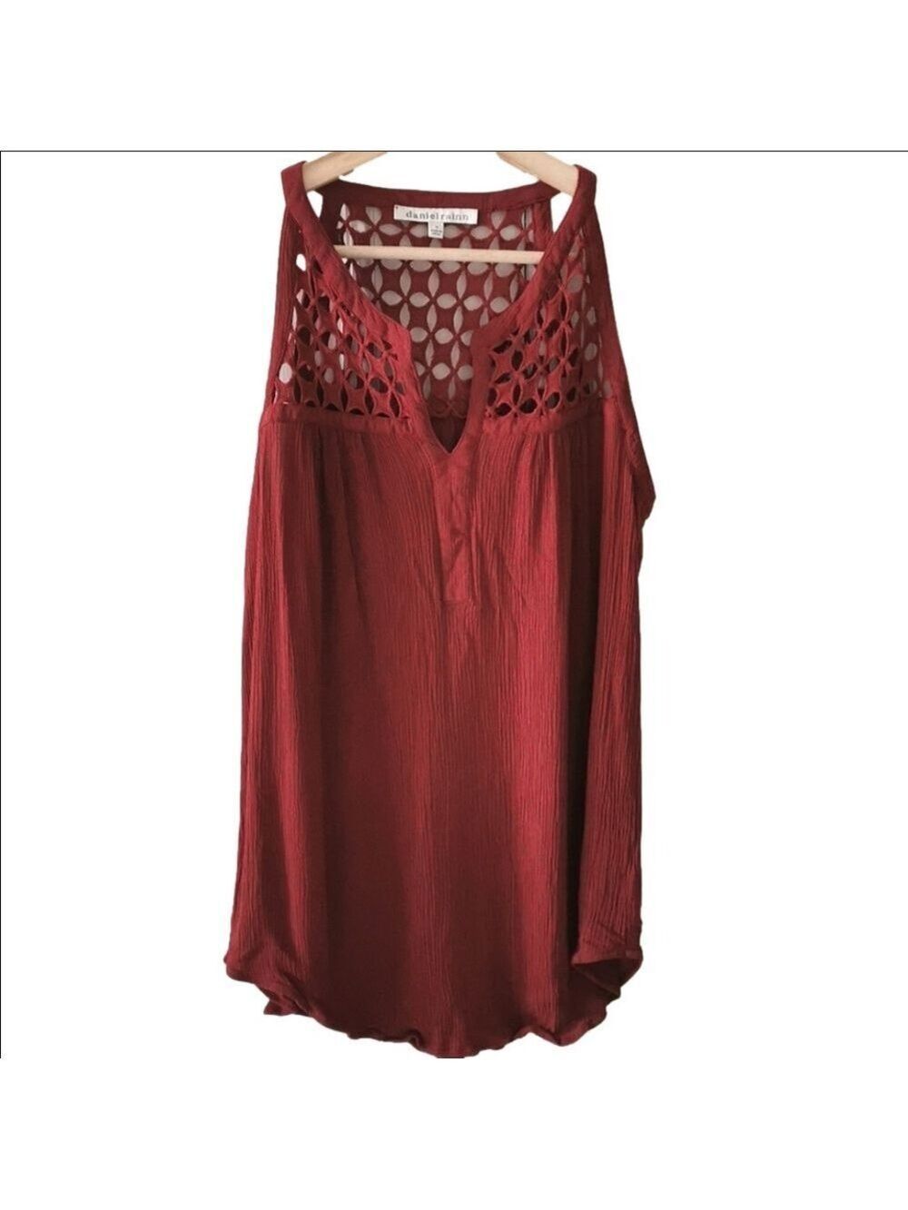 Daniel Rainn Boho chic sleeveless top. Size Medium. EUC